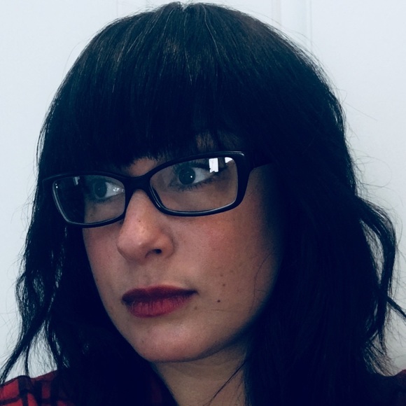 Meet your Posher, Monica - Picture 3 of 8